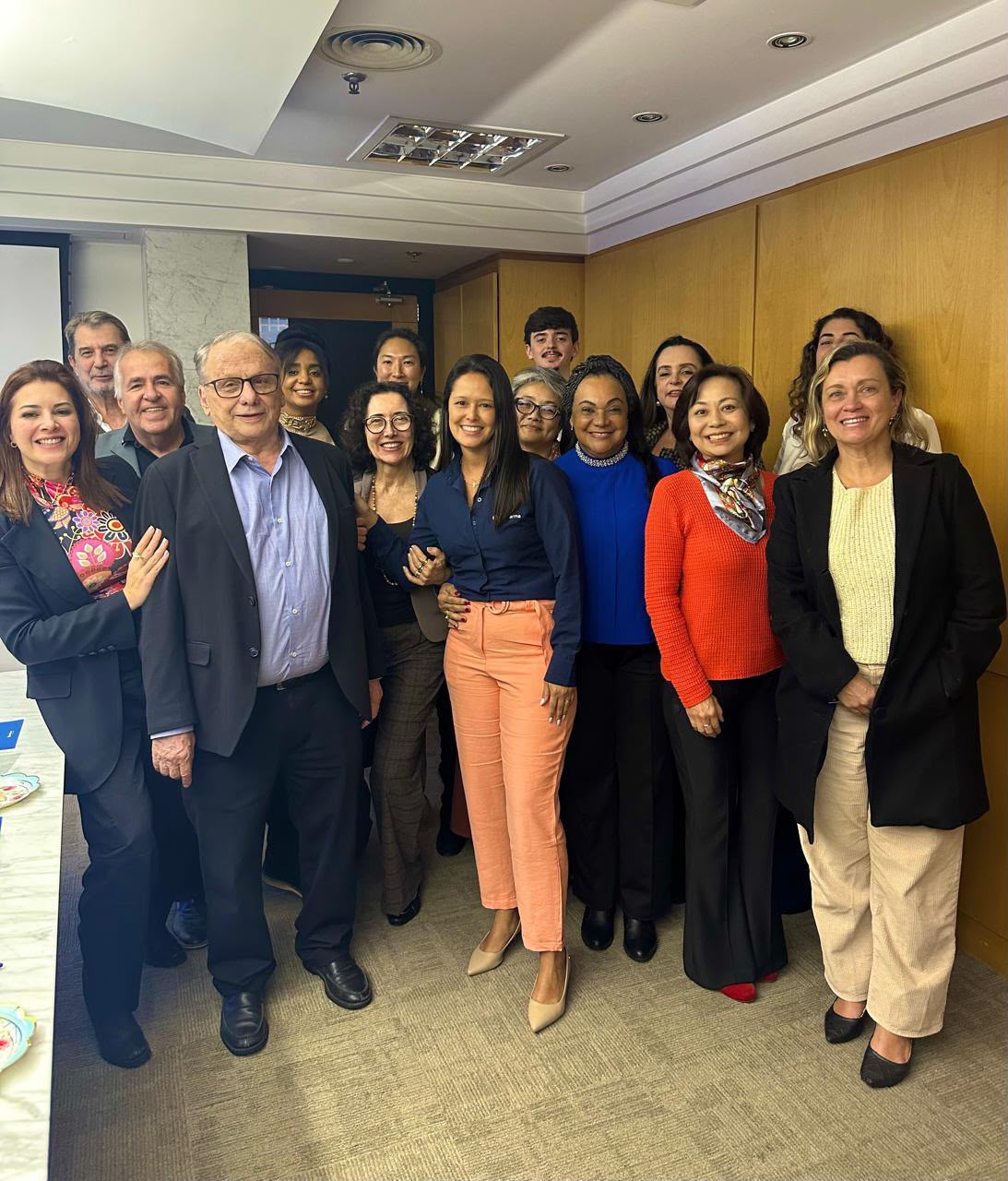 Talk Instituto Mariposa by Eurofarma — A Importância da Adesão do Medicamento a Longo Prazo.
